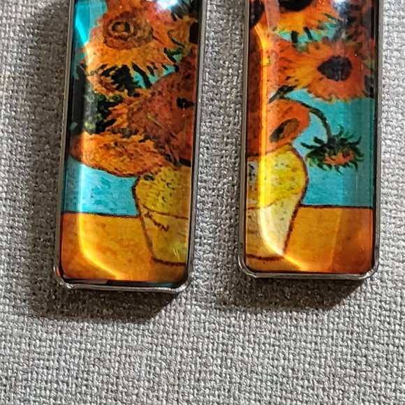 Van Gogh Painting Inspired Earrings - "Stary Night" and "Sunflower" earrings - Picture 5 of 6